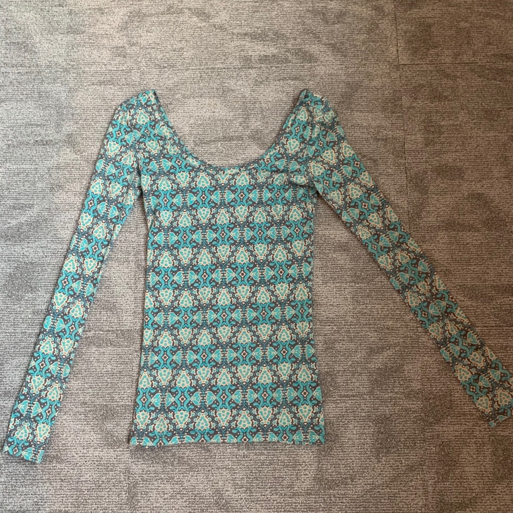Long sleeve shirt